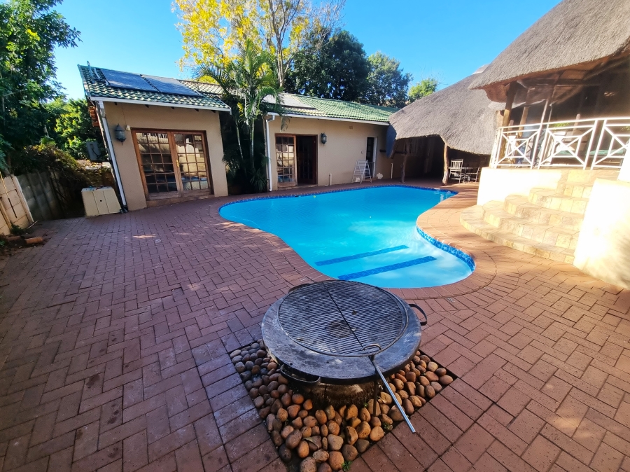 4 Bedroom Property for Sale in Protea Park North West